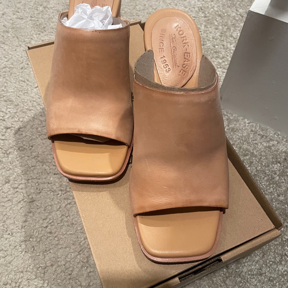 Kork-Ease Women's Tan Leather Mules